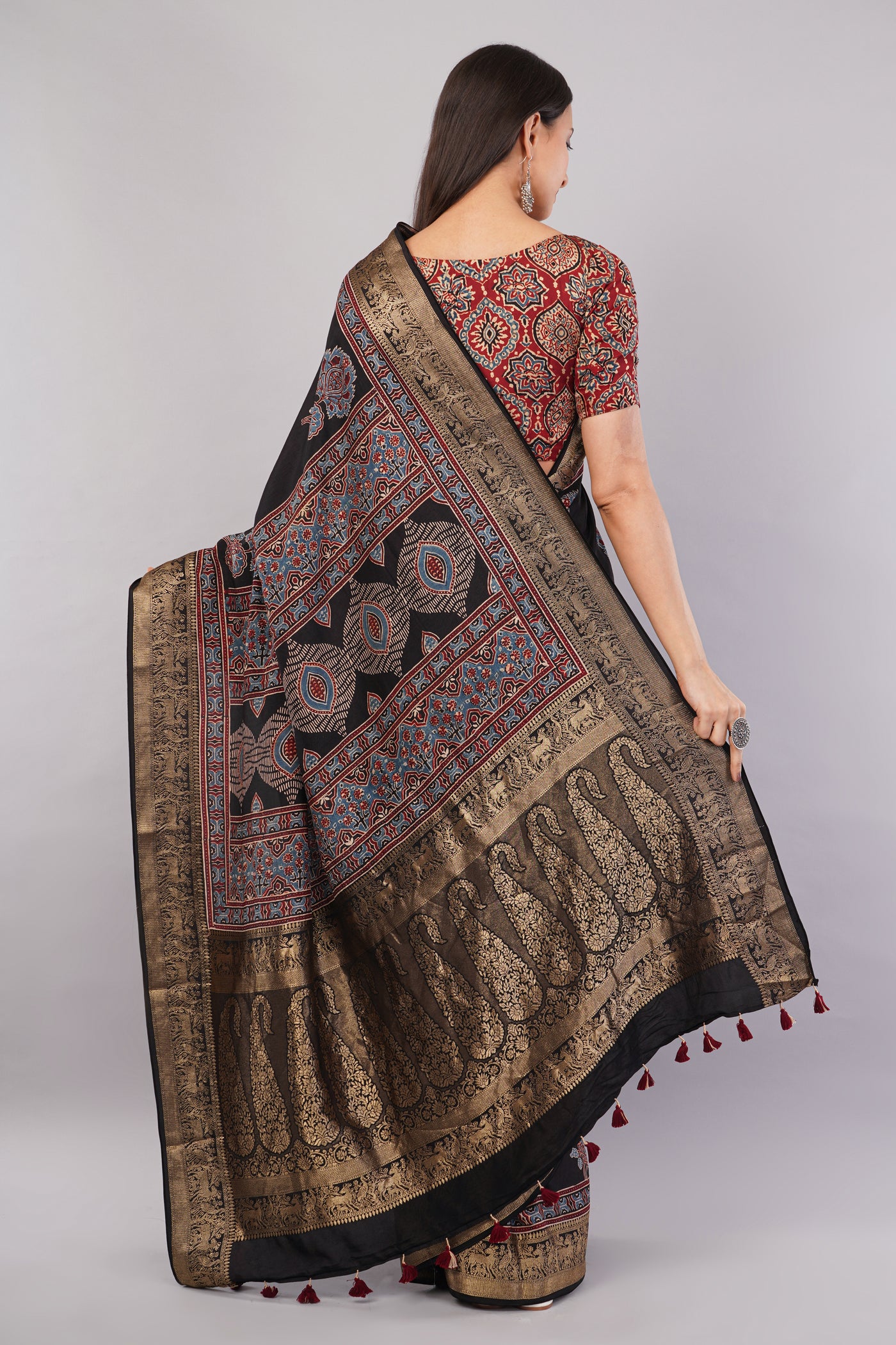 KETKI:HANDBLOCK AJRAKH DOLA SILK SAREE WITH MEENAKARI PALLU