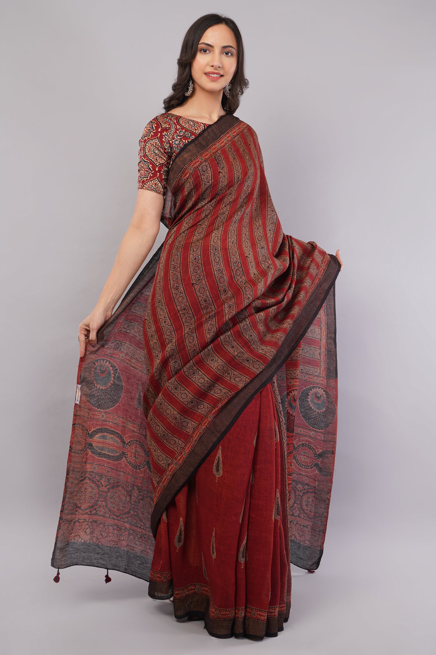 RIDDHIMA: MADDER HANDBLOCK AJRAKH PURE SILK-LINEN SAREE