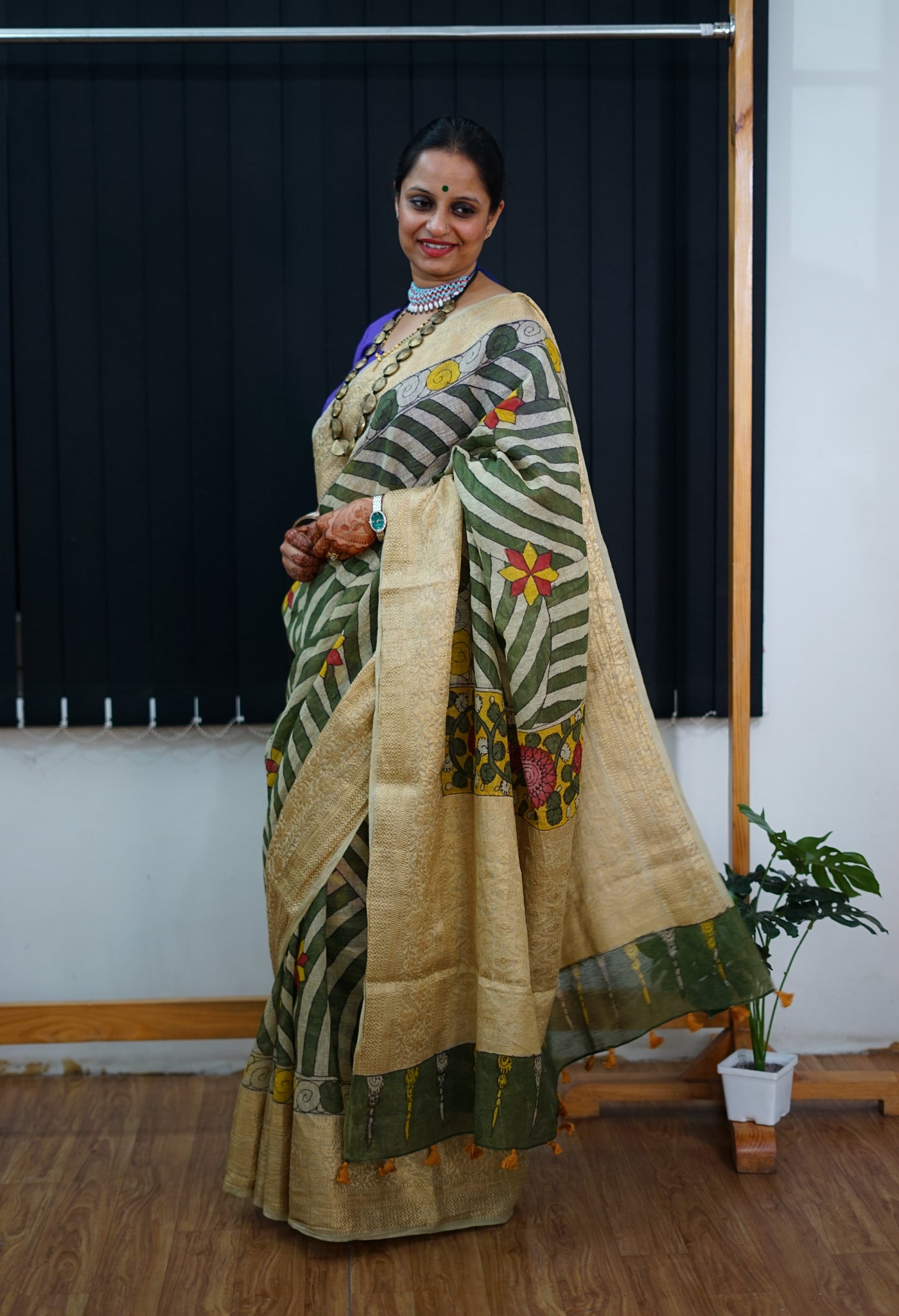 AADILAKSHMI:HAND DRAWN, HAND PAINTED PURE SILK-LINEN PEN KALAMKARI SAREE with meenakari border