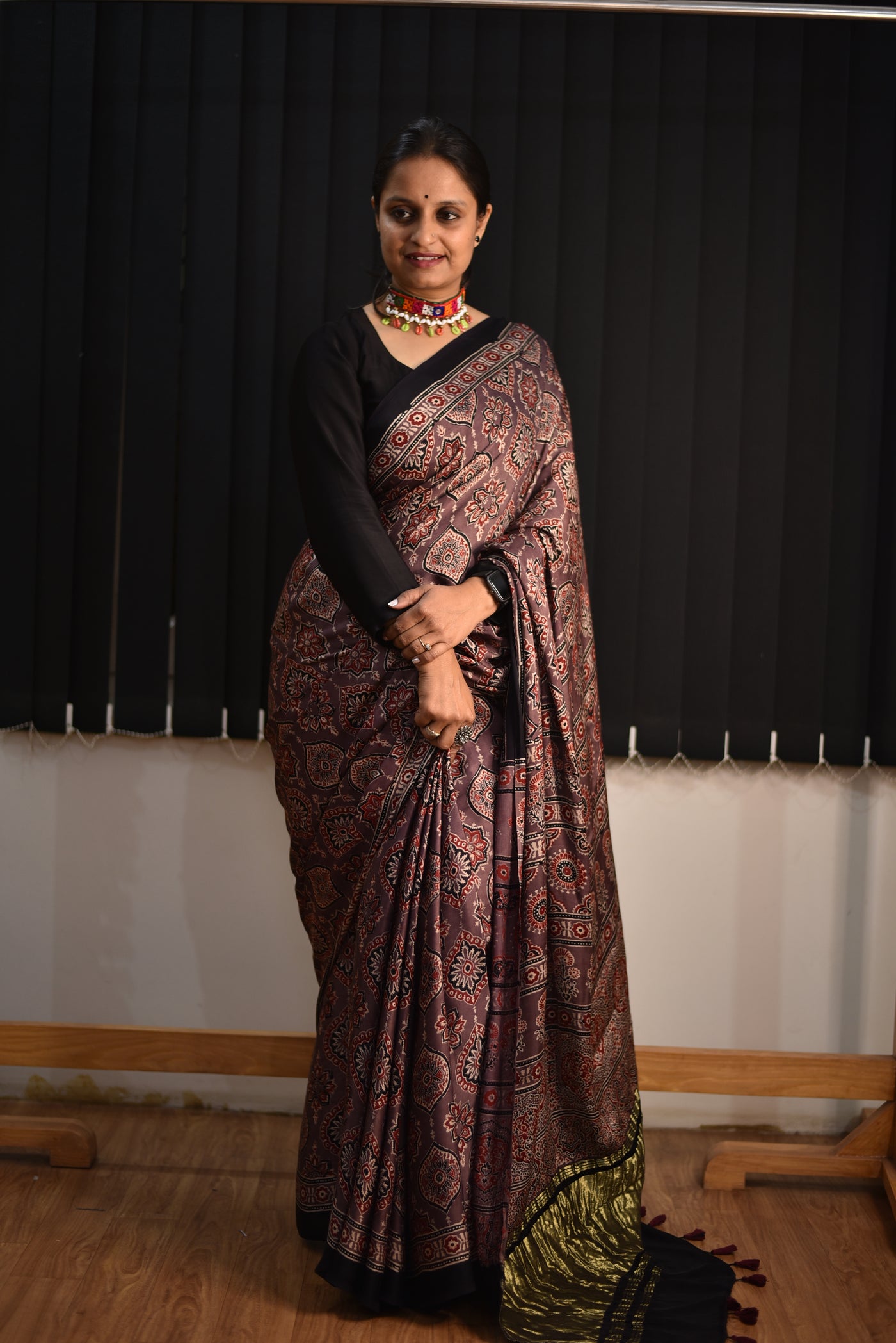 ISHITA:HANDBLOCK AJRAKH MODAL SILK SAREE WITH TISSUE PALLU