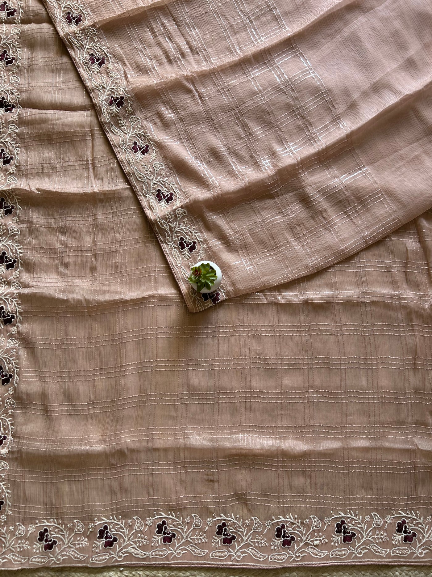LAILA:DESIGNER CRAPE ORGANZA SAREE WITH SEQUENCE WORK.