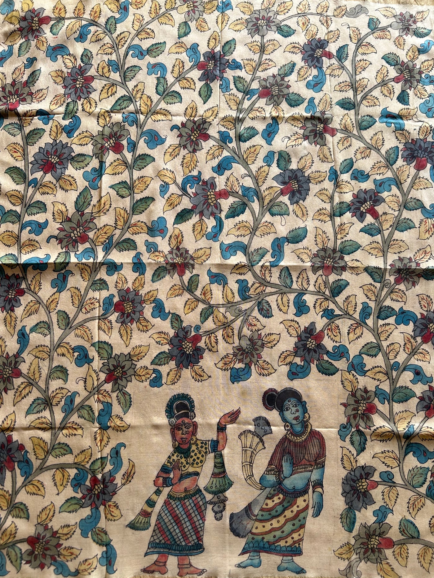 RAJDAR: FLORAL, HANDLOOM PURE TUSSAR-COTT PENKALAMKARI BLOUSE PIECE.