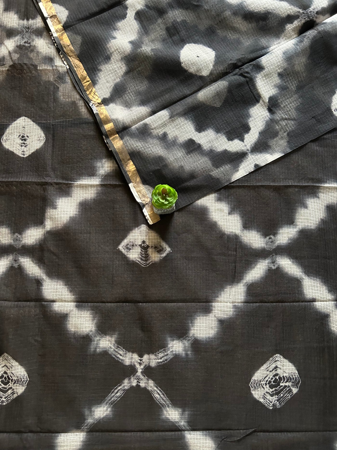 AAKRITI: BLACK,Handmade Pure cotton Kota Doria Saree.
