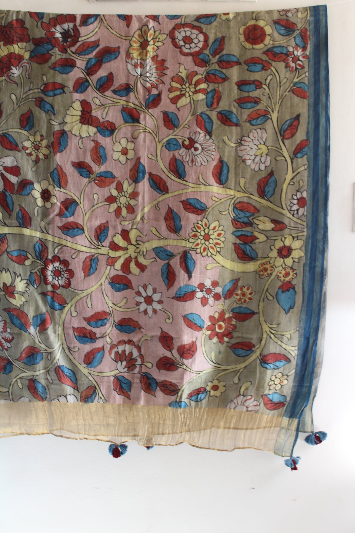 GUNJA :Hand-drawn & Handpainted Penkalamkari chanderi dupatta