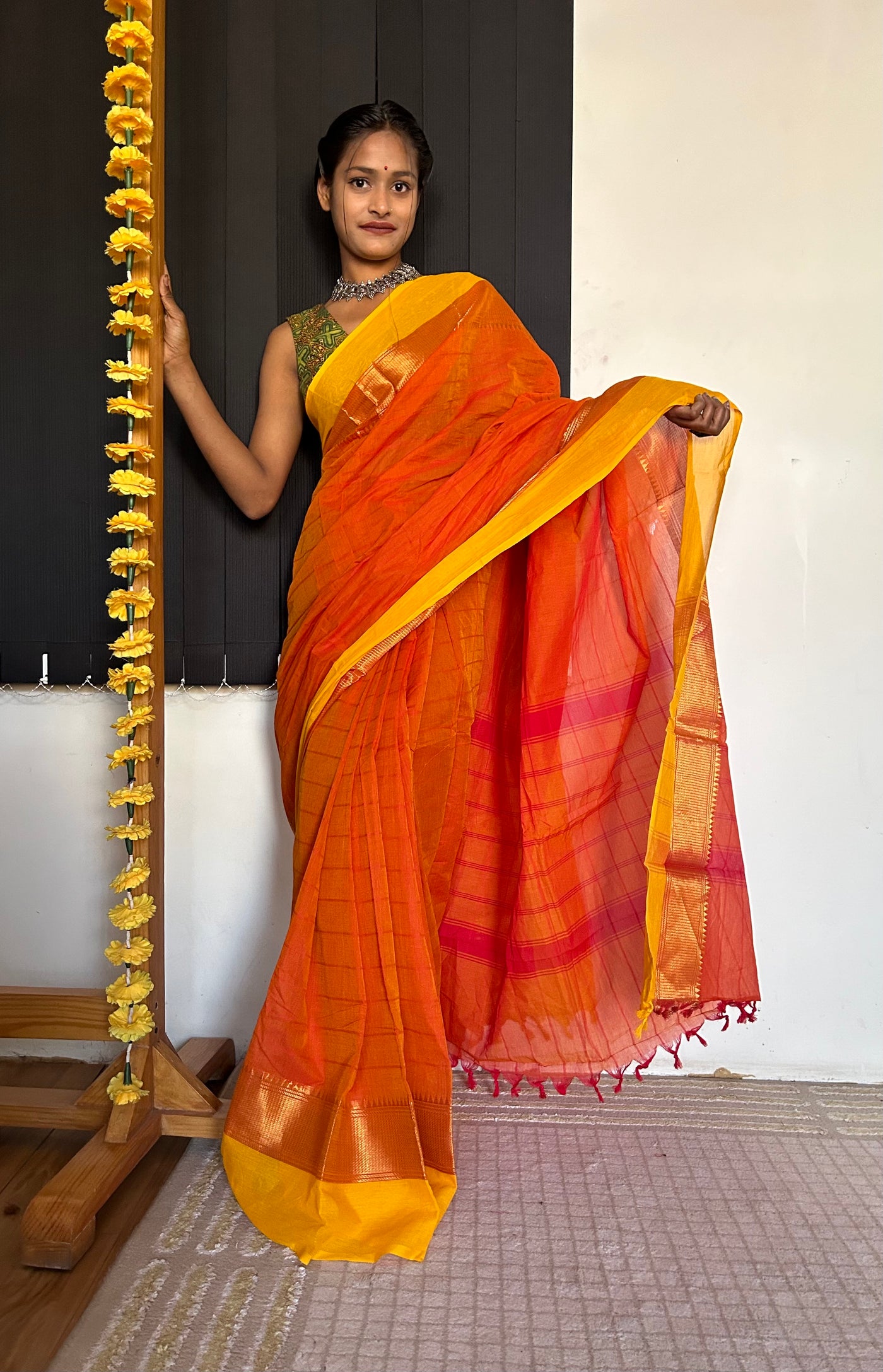 Ragini:KANCHIPURAM PURE COTTON SAREE WITH BODERS.