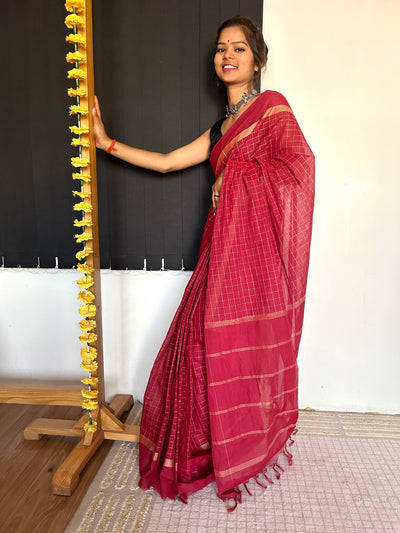 Siya:KANCHIPURAM PURE COTTON SAREE WITH BODERS.