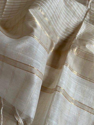 MENAKSHI: Handloom Silk-Cott Maheshwari Saree With Zari Border