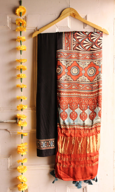 LAAL PARI : Handblock Ajrakh Modal Silk Suitset