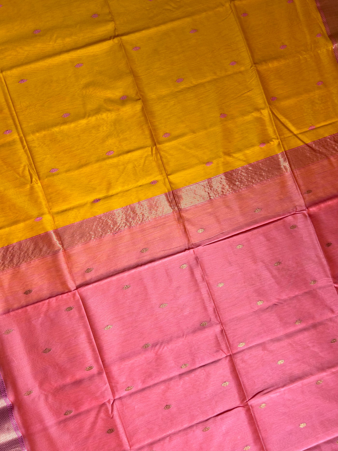 MASOOM: Handloom Silk-Cott Maheshwari Saree With Zari Border