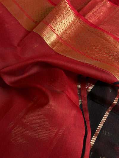 KAJAL: Handloom Silk-Cott Maheshwari Saree With Zari Border