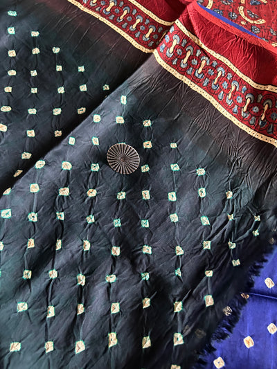 Sunaina: AJRAKH BANDHEJ MODAL SILK SAREE