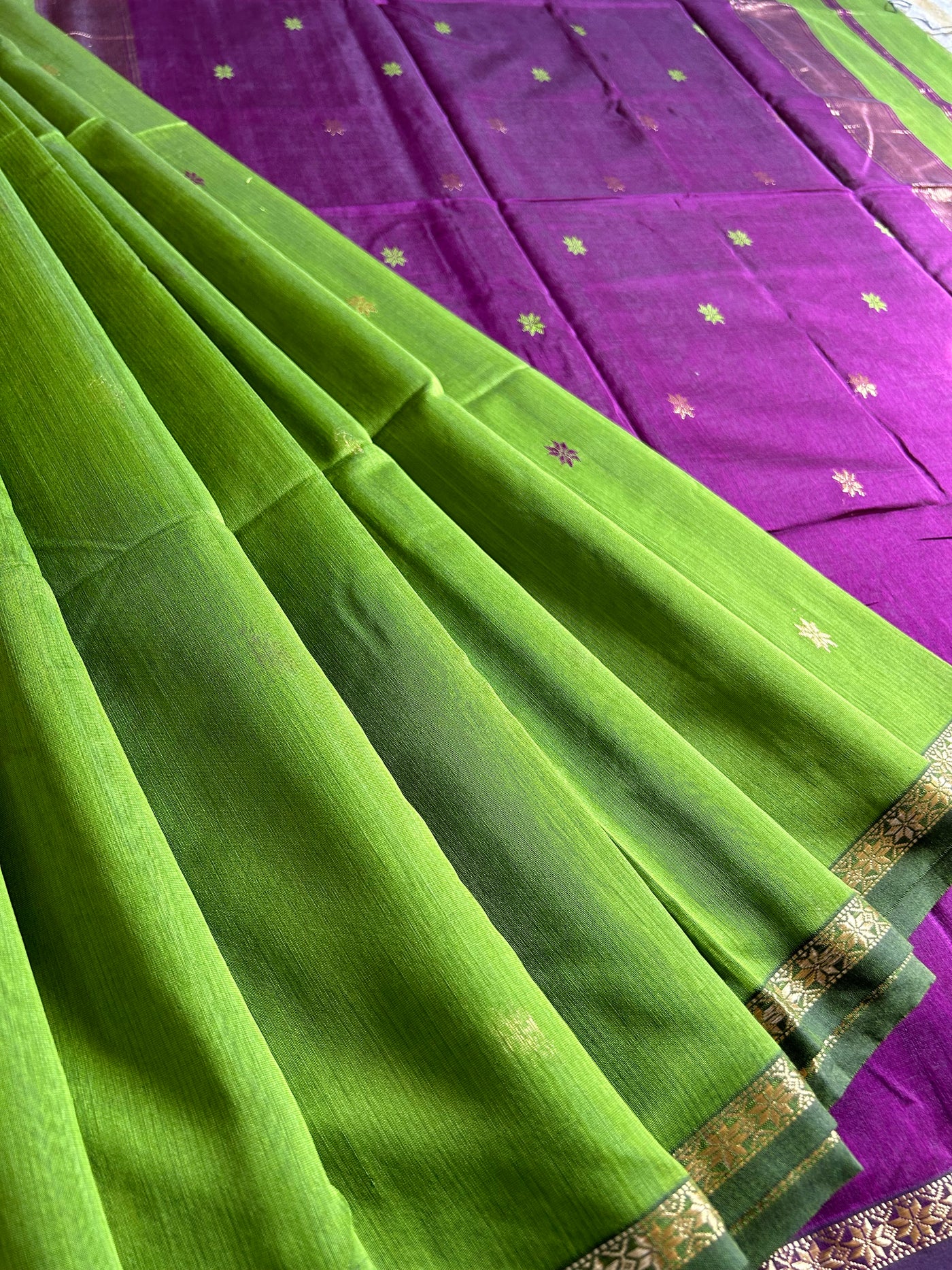 CHAMBA: Handloom Silk-Cott Maheshwari Saree With Zari Border