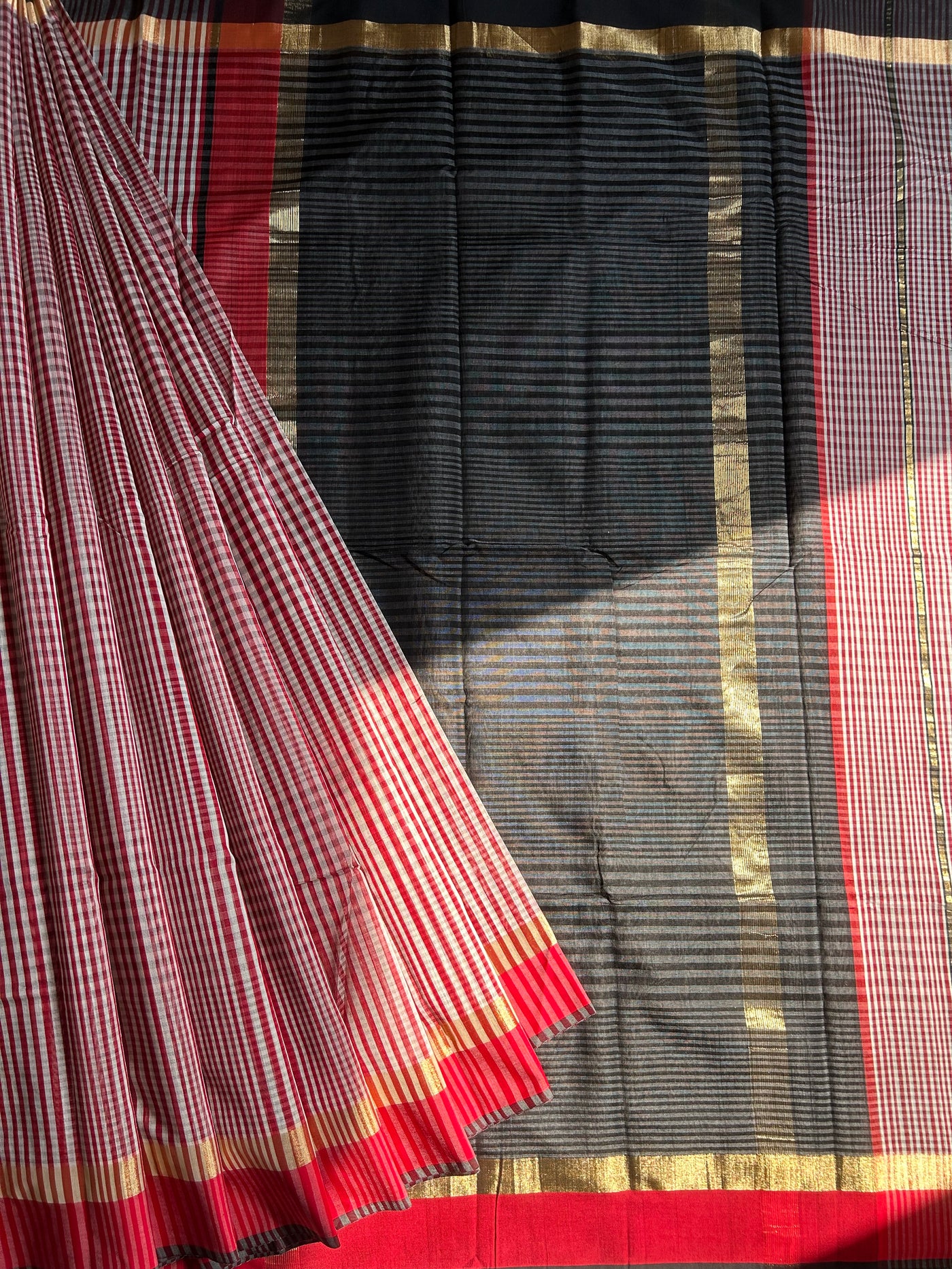 VAIDEHI: Handloom Silk-Cott Maheshwari Saree With Zari Border