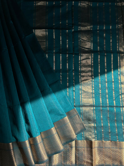 SHAGUN : RAMA GREEN Handloom Silk-Cott Maheshwari Saree With Zari Border