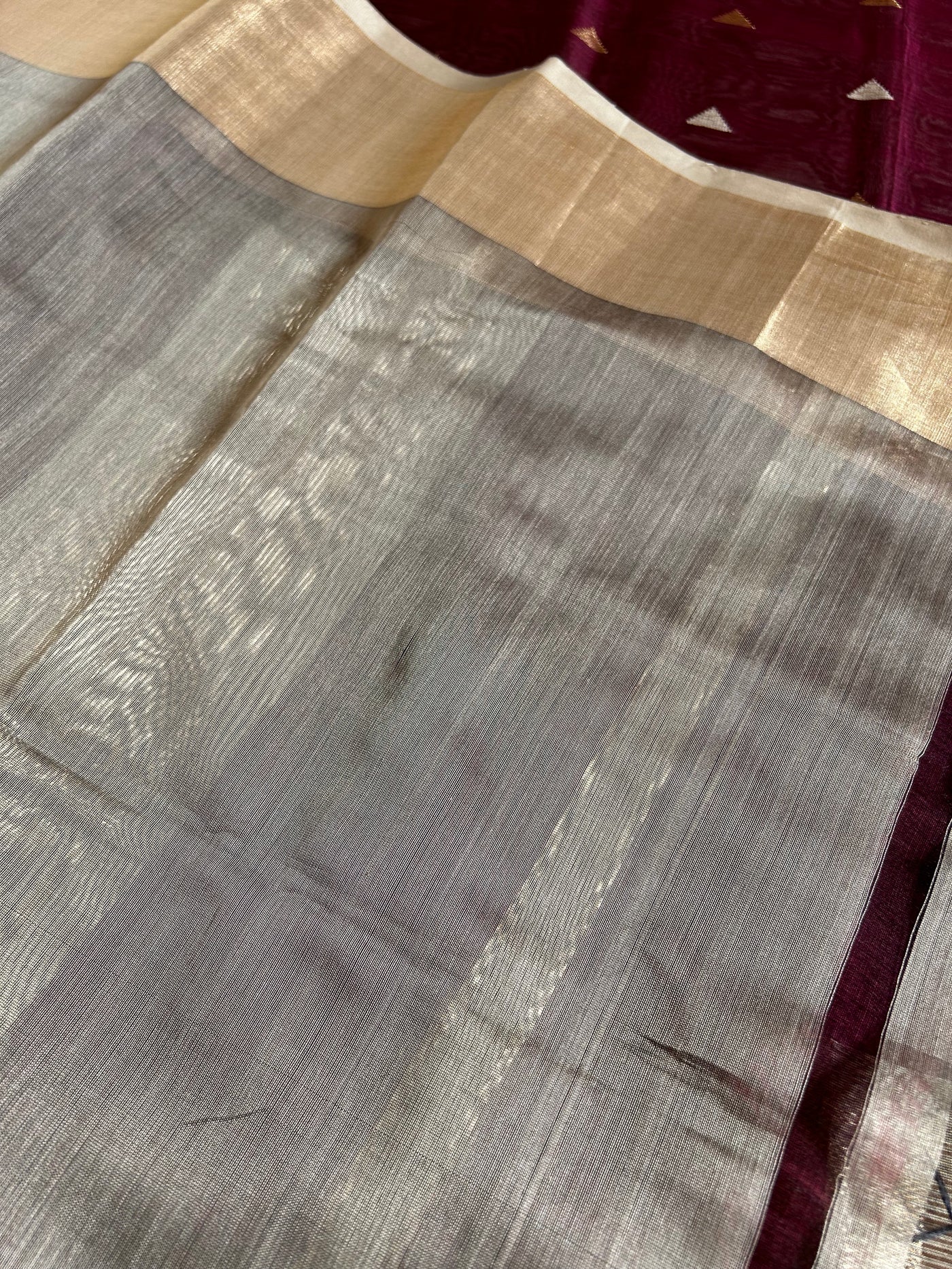 MAITHILI : Handloom Silk-Cott Maheshwari Saree With Zari Border