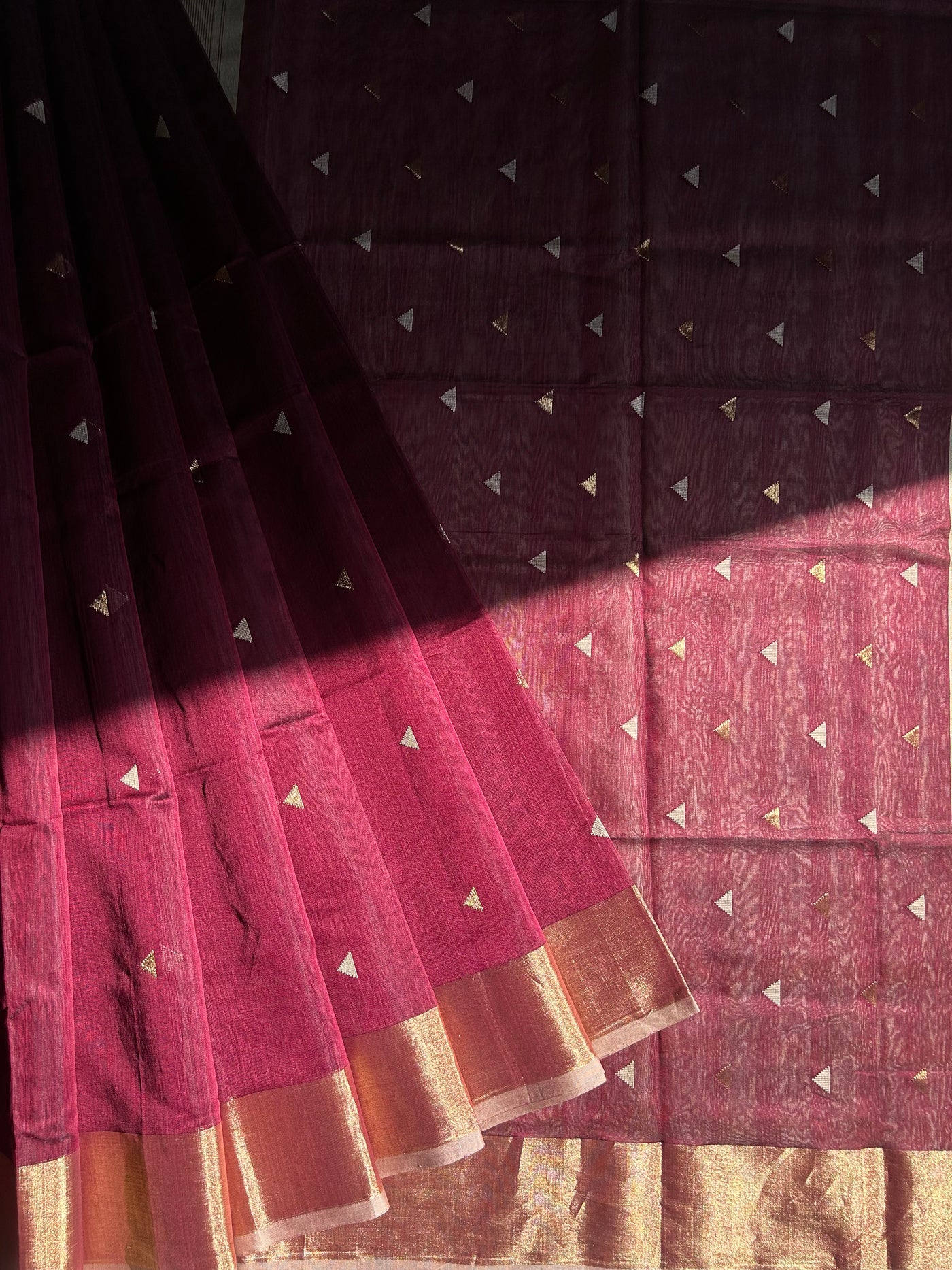 MAITHILI : Handloom Silk-Cott Maheshwari Saree With Zari Border