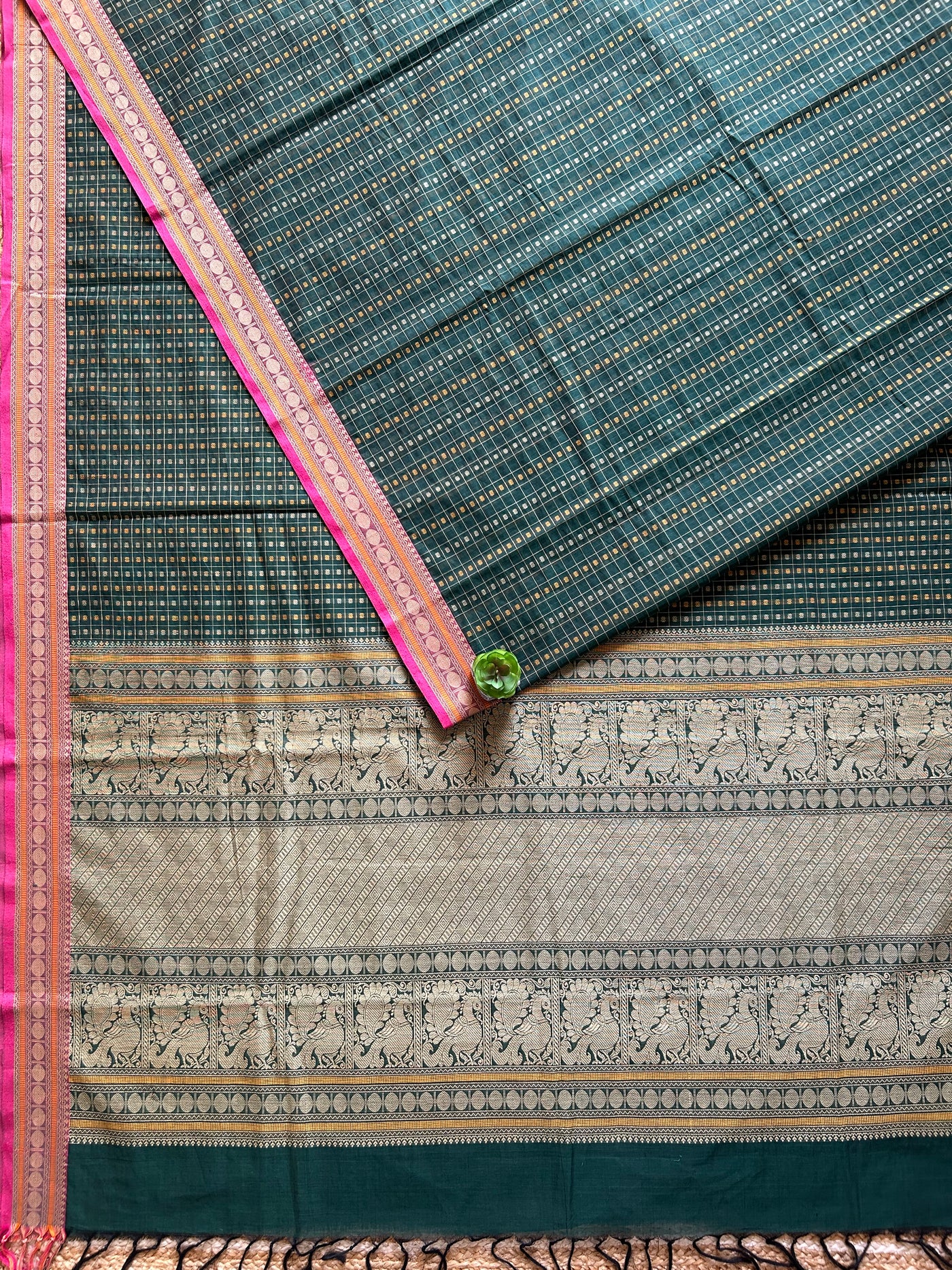 SAMPRADA: HANDLOOM PURE COTTON LAKSHADEEPAM SAREE