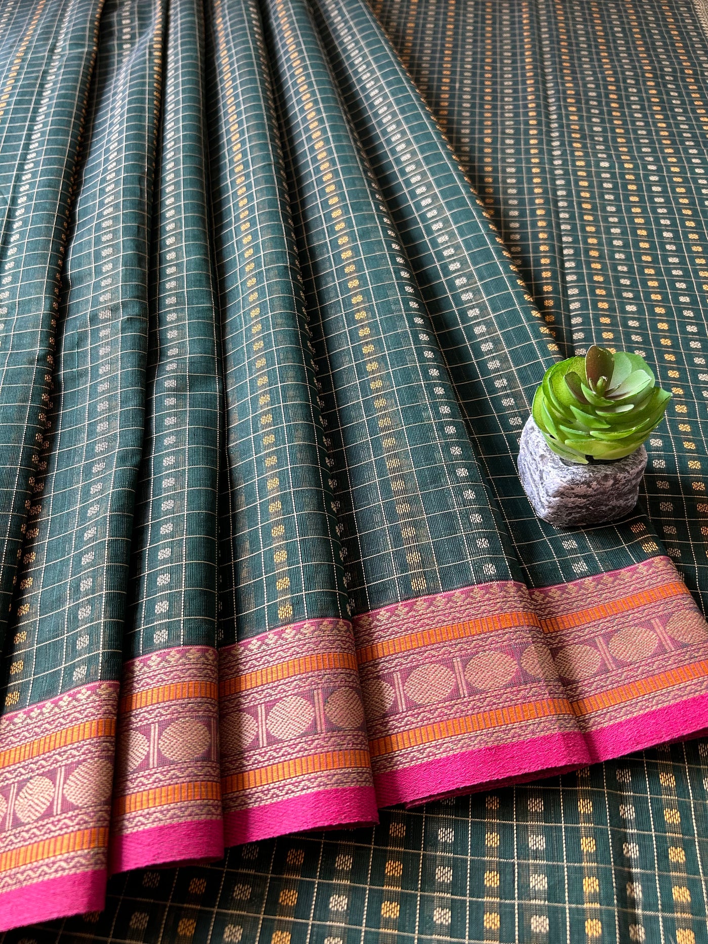 SAMPRADA: HANDLOOM PURE COTTON LAKSHADEEPAM SAREE