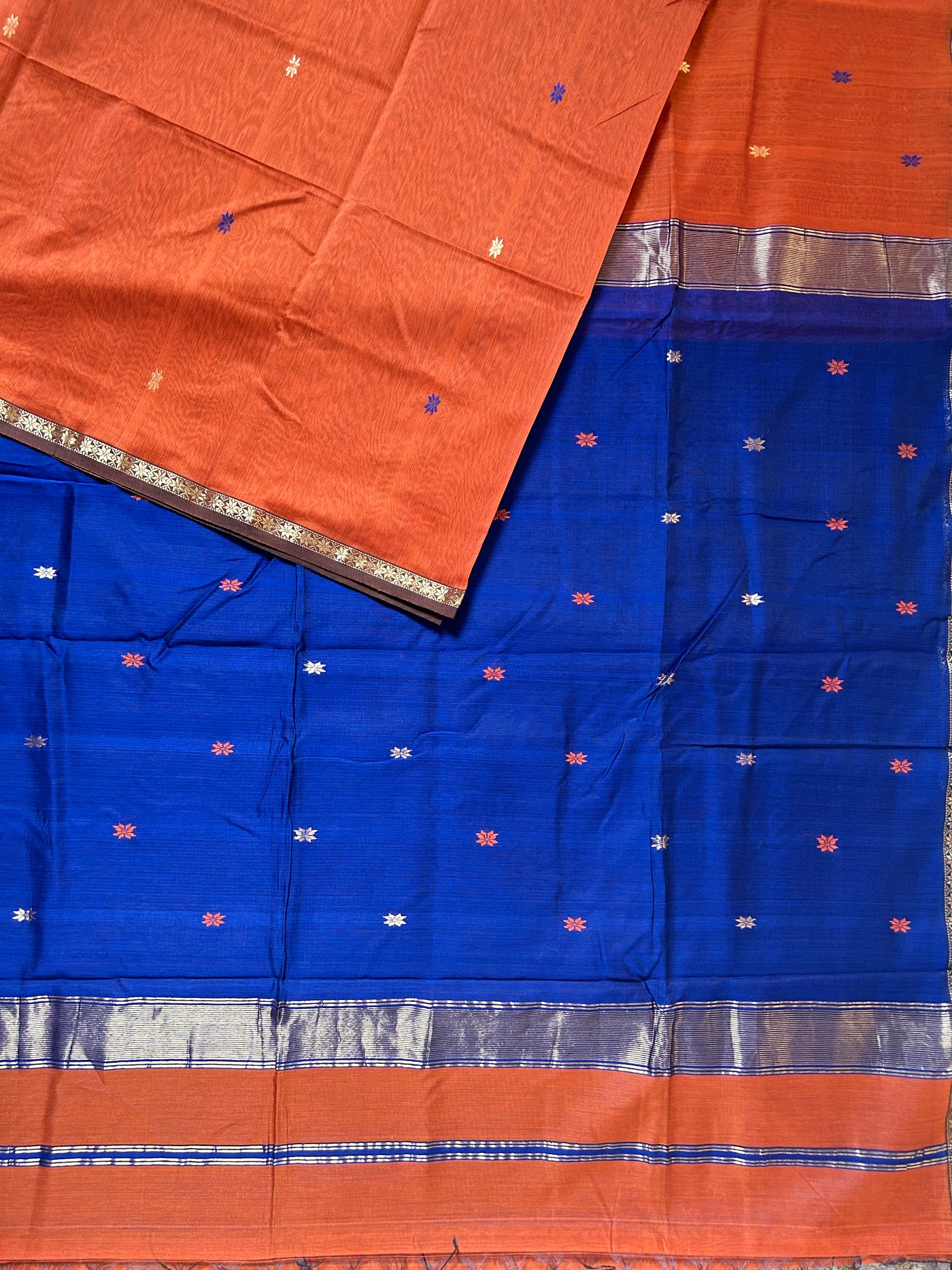 NAVJYOTI: Handloom Silk-Cott Maheshwari Saree With Zari Border