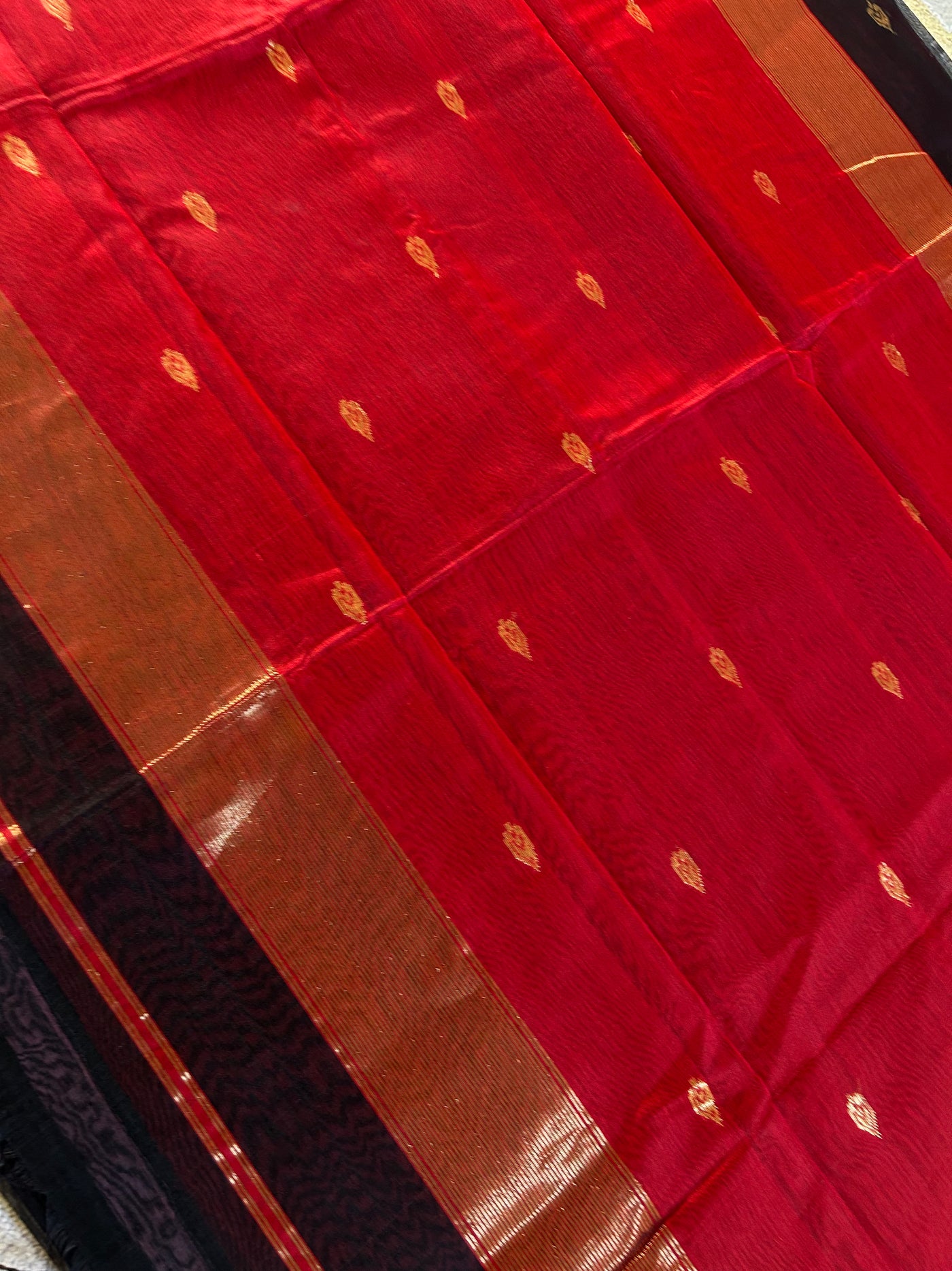 VAIJYANTI: Handloom Silk-Cott Maheshwari Saree With Zari Border