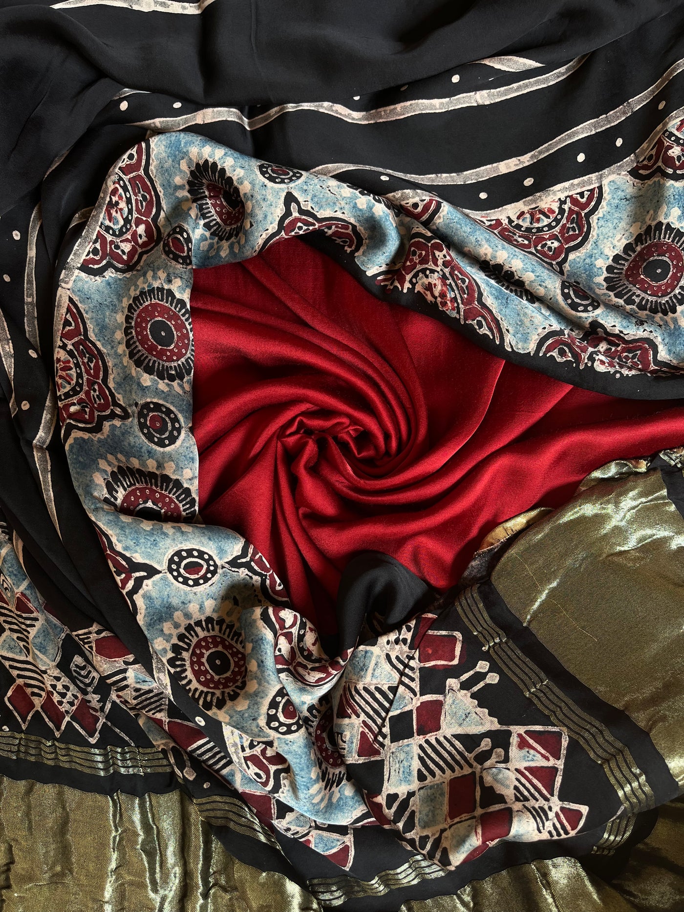 KASHISH : Handblock Ajrakh Modal Silk Suitset