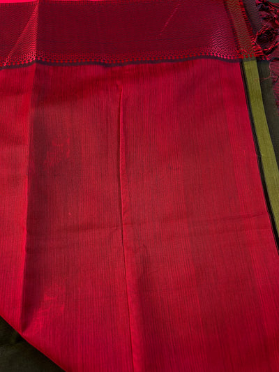 MANGLA: Handloom Silk-Cott Maheshwari Saree With Zari Border