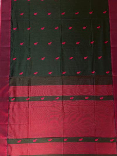 MANGLA: Handloom Silk-Cott Maheshwari Saree With Zari Border