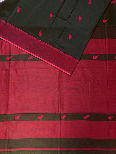 MANGLA: Handloom Silk-Cott Maheshwari Saree With Zari Border