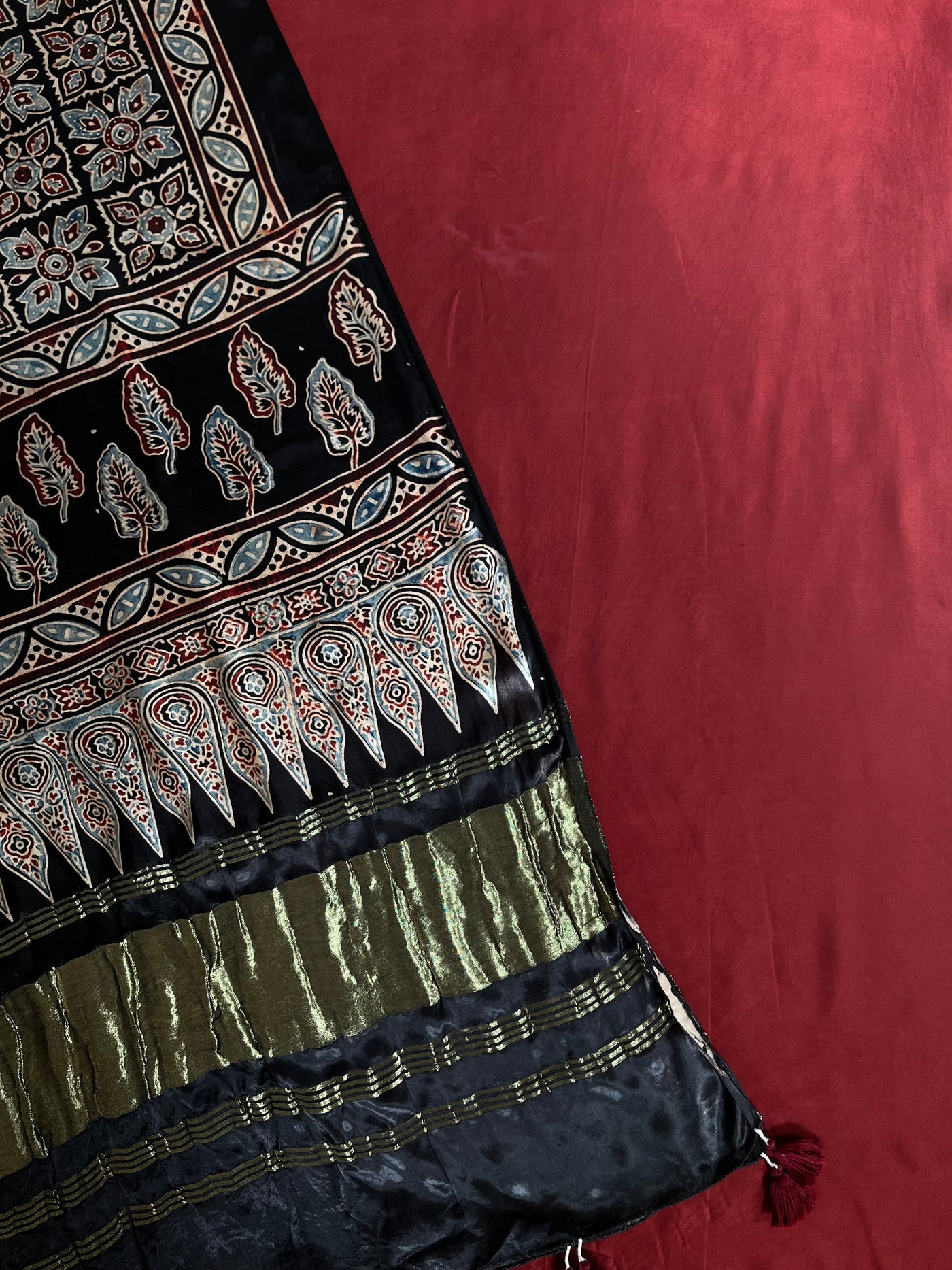 RUKMANI : Handblock Ajrakh Modal Silk Suitset