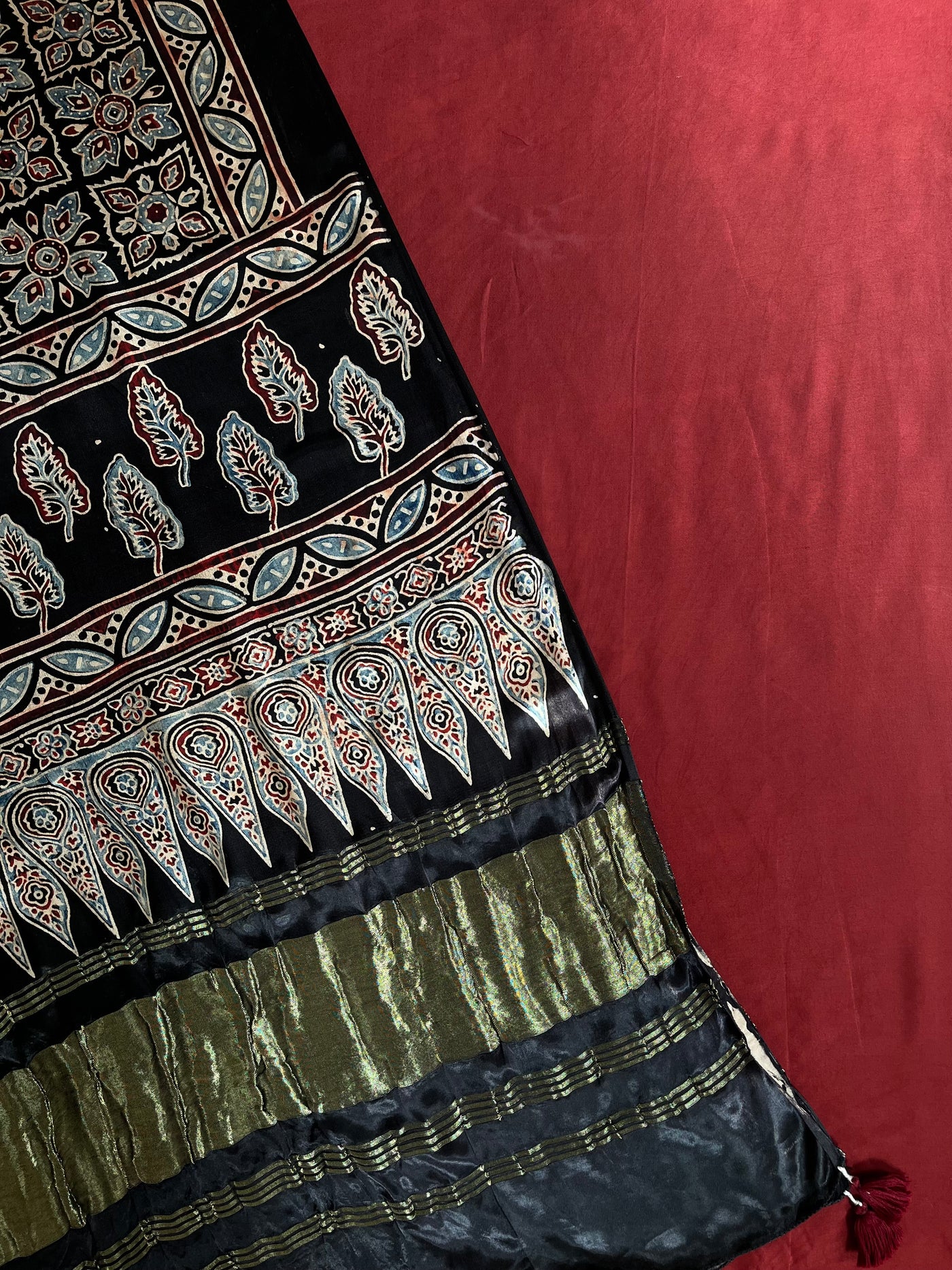 RUKMANI : Handblock Ajrakh Modal Silk Suitset