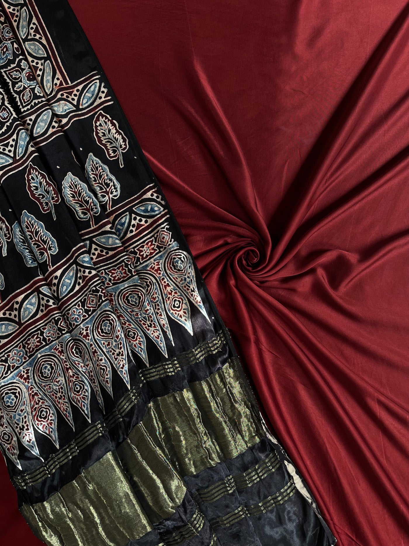 RUKMANI : Handblock Ajrakh Modal Silk Suitset