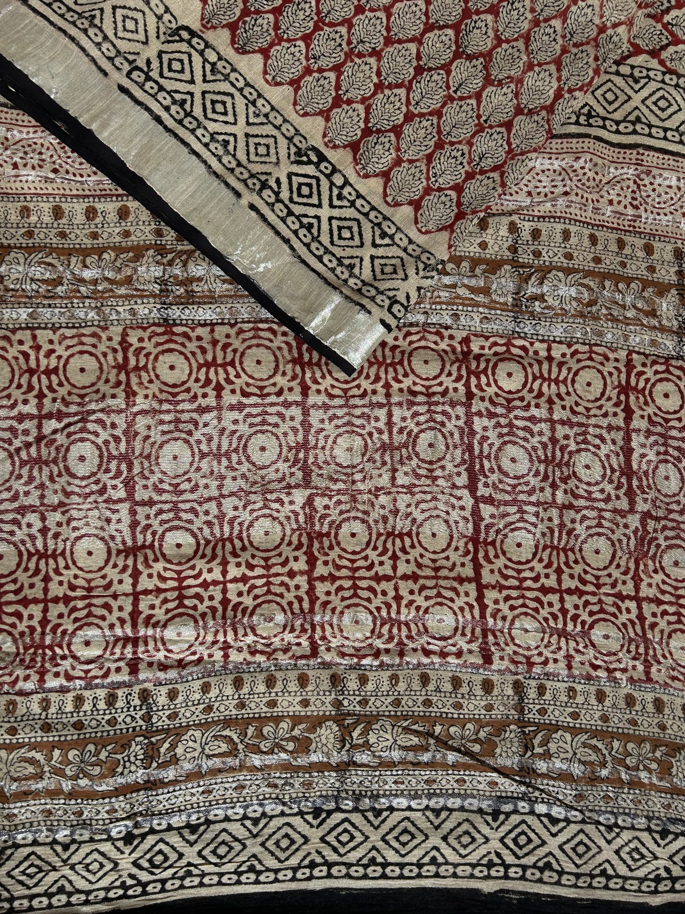 CHARVI: Handmade linen-cott saree