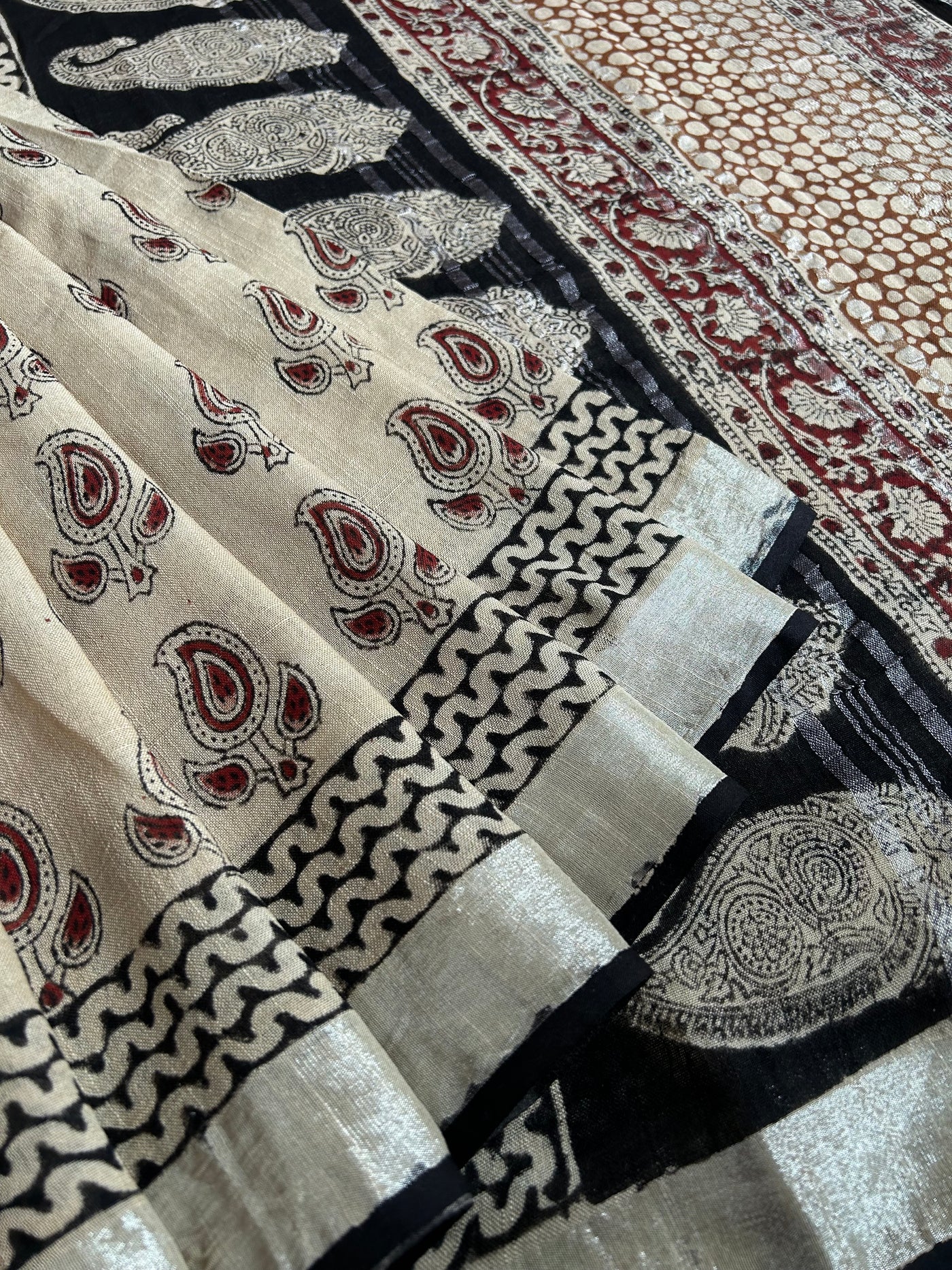 DAKSHA: Handmade linen-cott saree