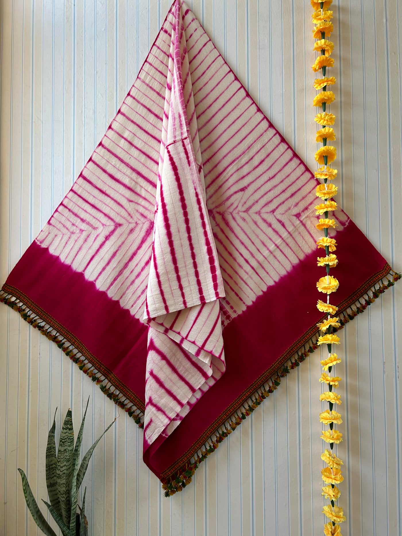Pink&White:Handloom Marino Wool Tie&Dye shawl