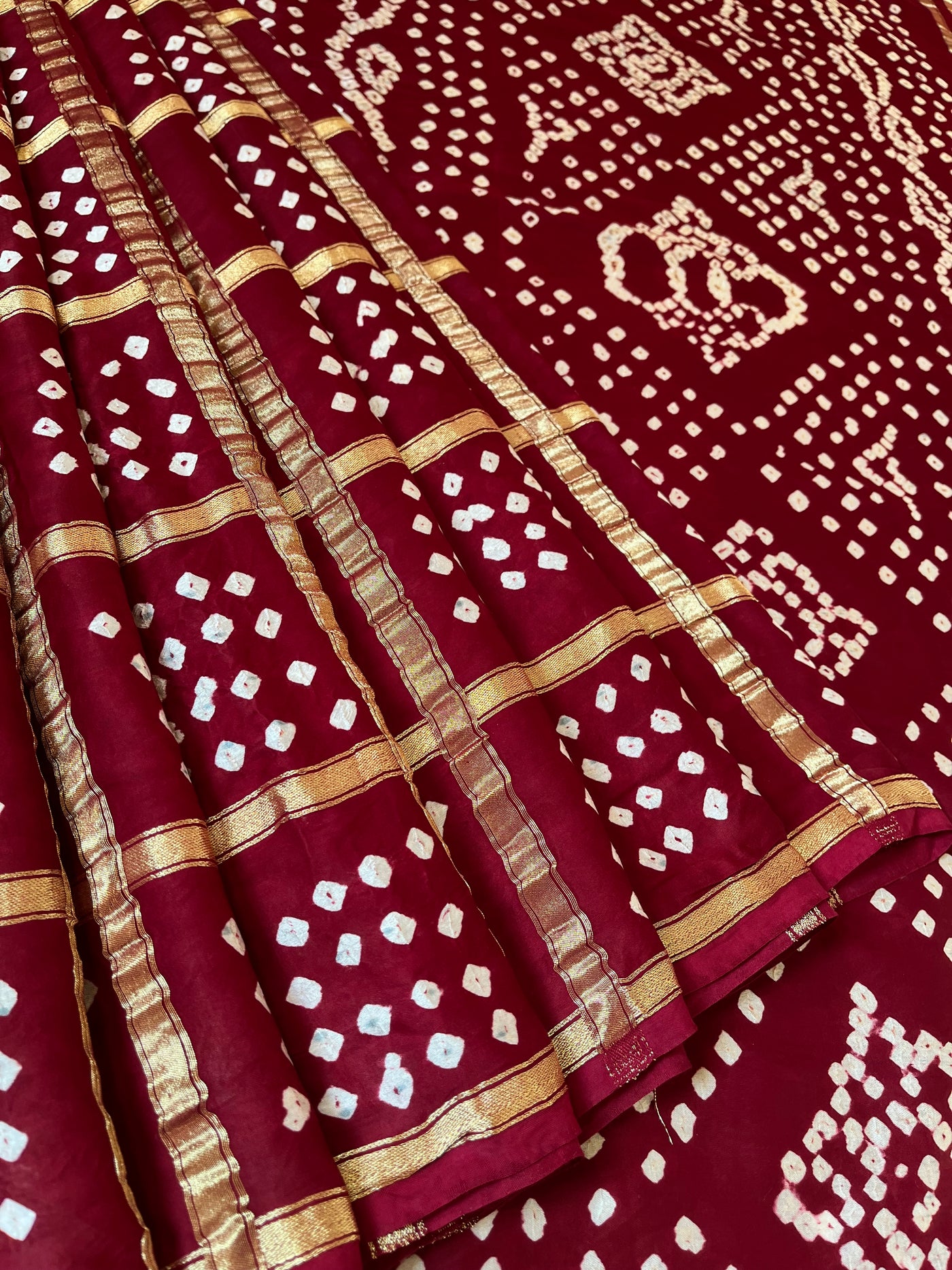VARTIKA:HANDMADE BANDHANI GHARCHOLA MODAL SILK SAREE