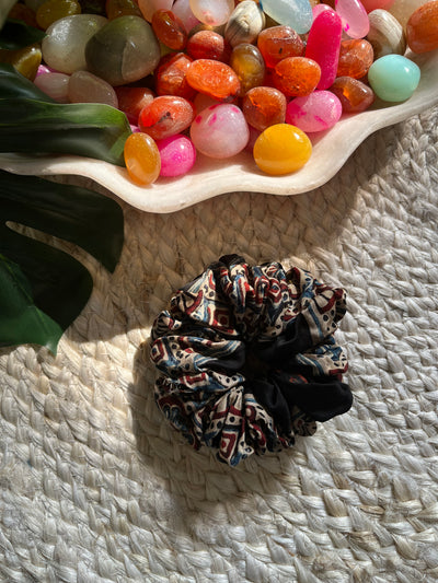 BEGUM : SCRUNCHIES