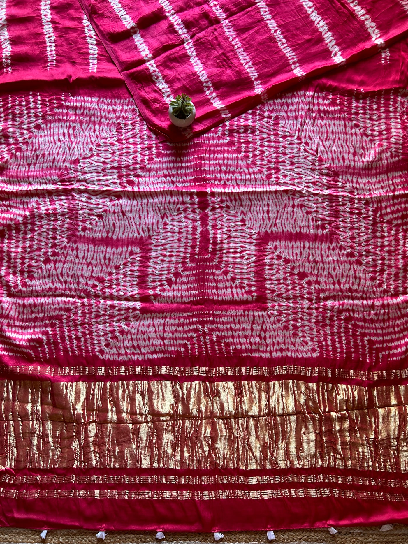 Keertana:Handmade Shibori Dyed Modal Silk Tissue Pallu Saree