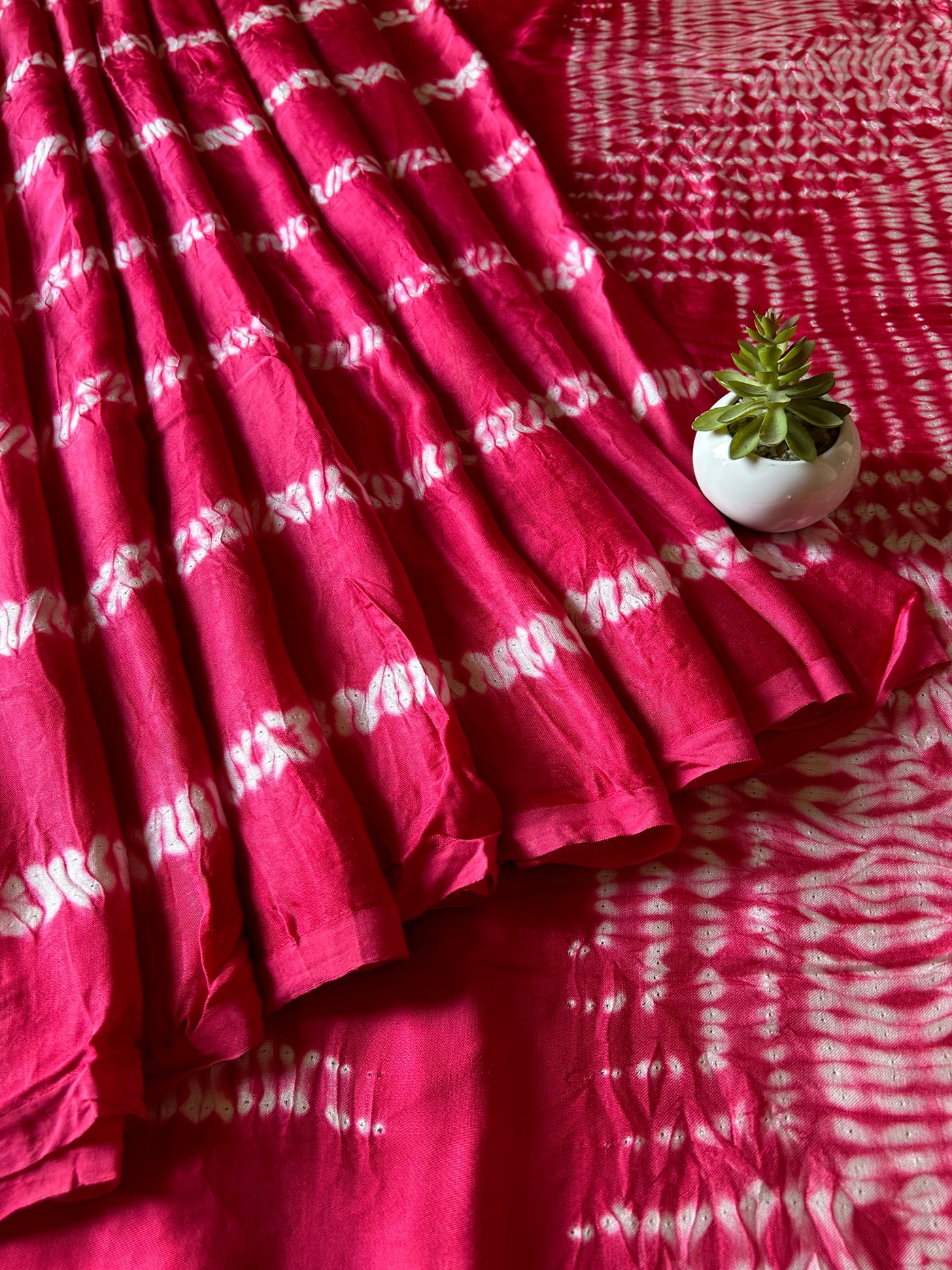 Keertana:Handmade Shibori Dyed Modal Silk Tissue Pallu Saree