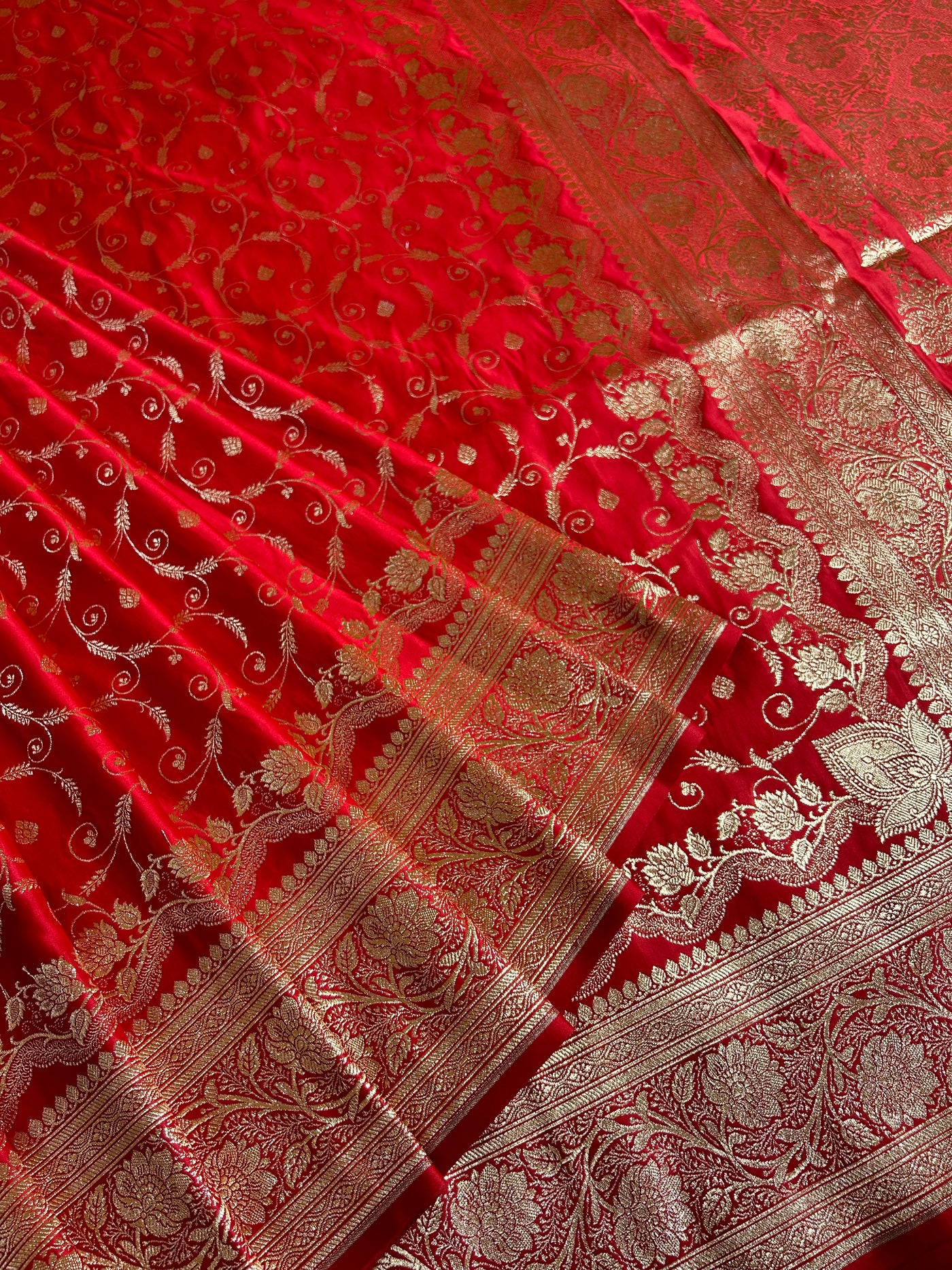 RANGRASIYA : RED, WEDDING WEAR BANARASI KATAN SILK SAREE WITH JAAL WORK.