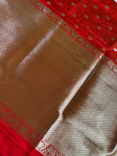 DULHAN : SINDOORI, WEDDING WEAR BANARASI SATIN SILK TANCHUI SAREE WITH ZARI PALLU.