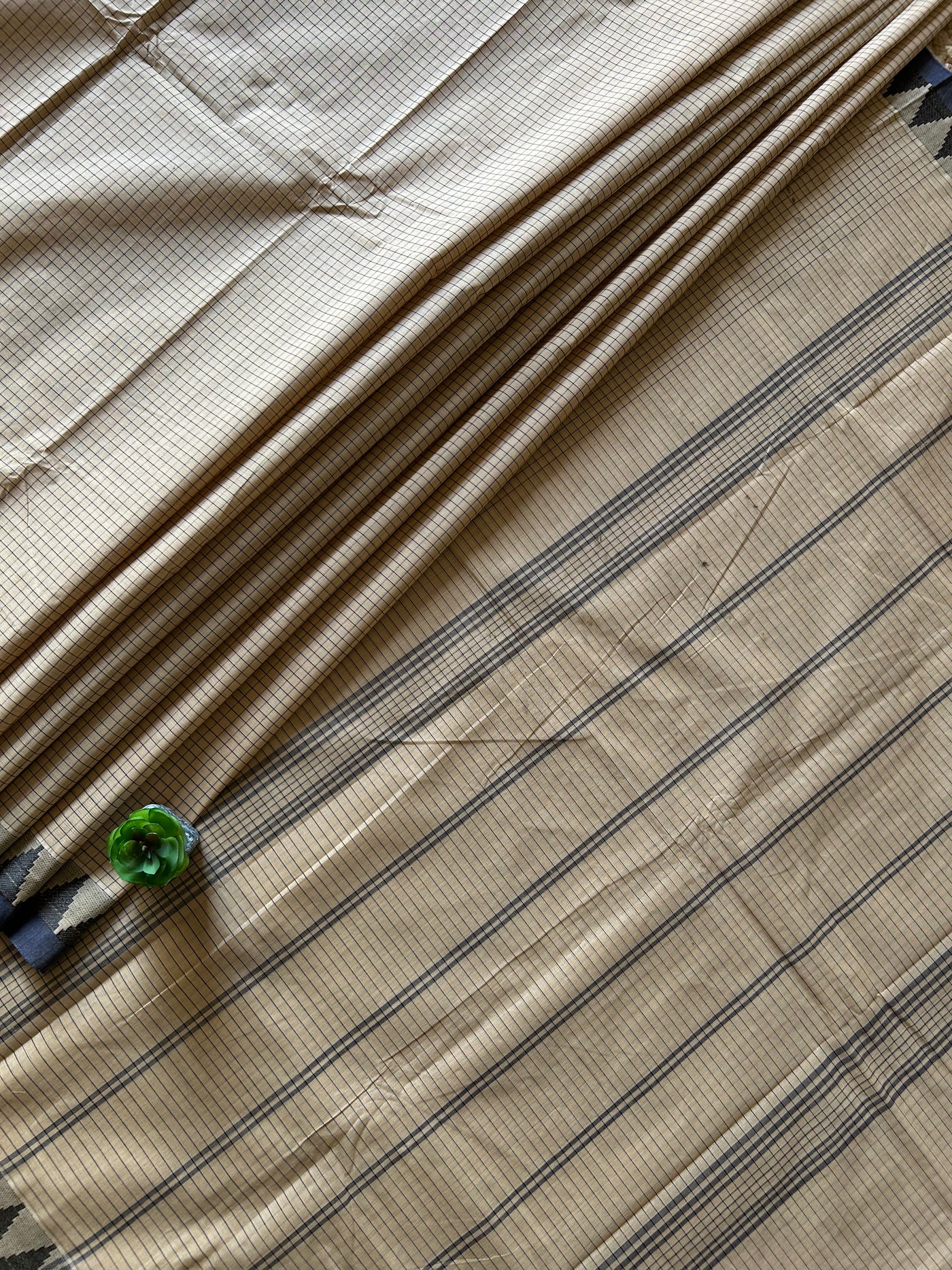 KUMUDA: Cream,KANCHIPURAM PURE COTTON SAREE WITH BORDERS.