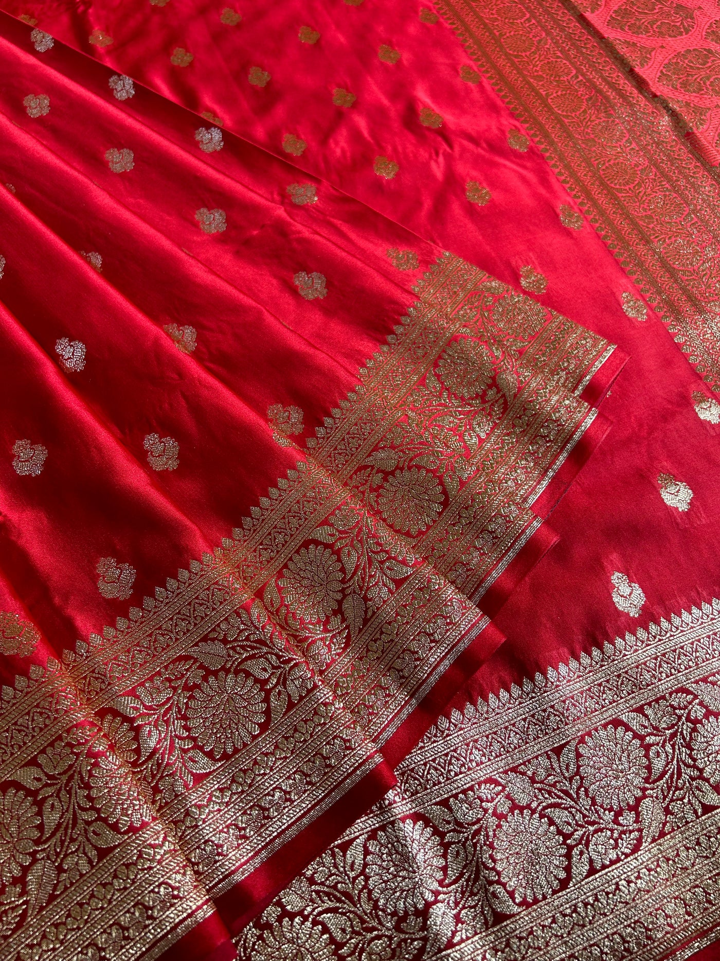NAYANTARA : RED, WEDDING WEAR PURE SILK-EXCEL MASHRU BANARASI SAREE