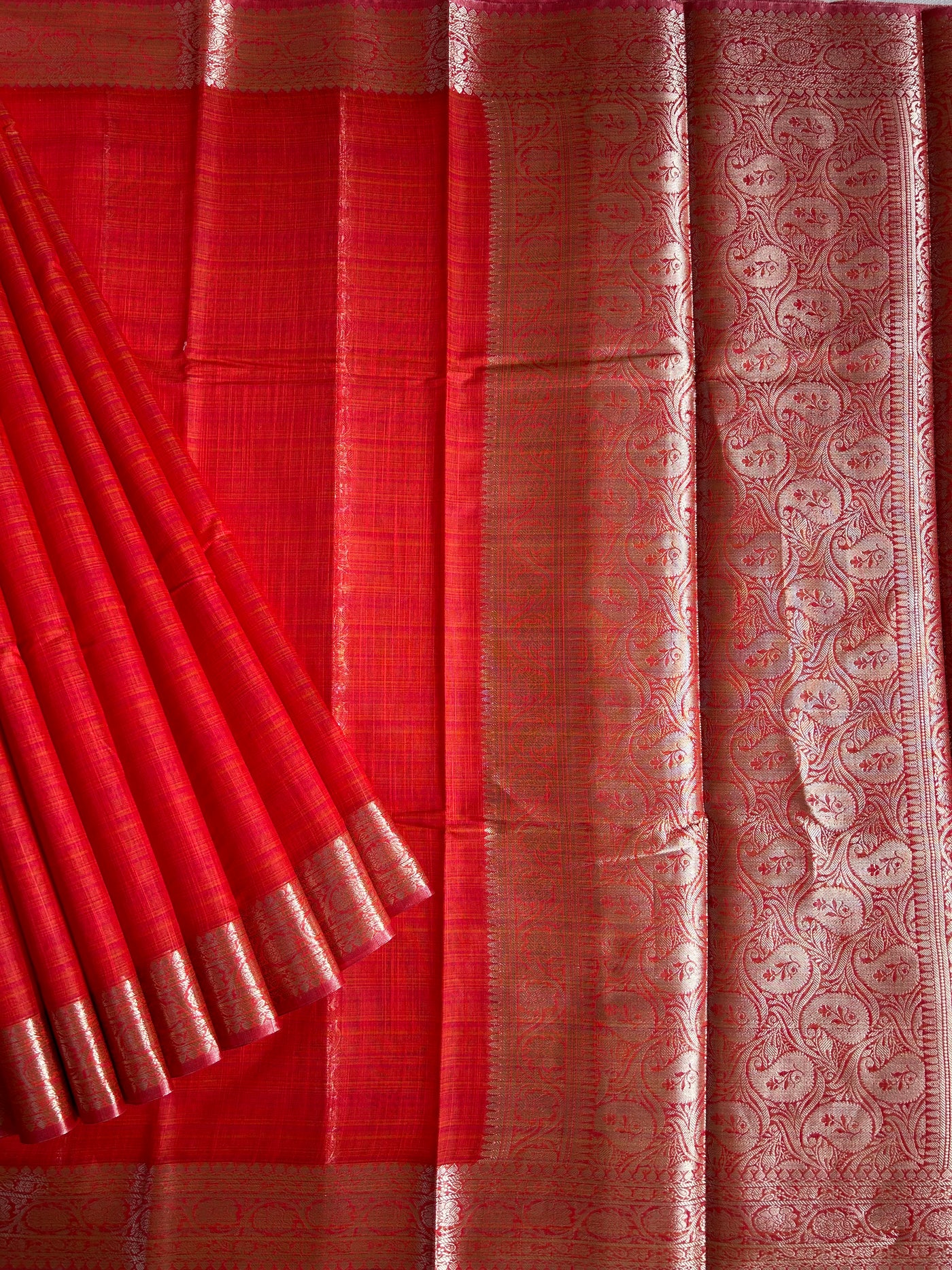 JANAKI :RED, PARTYWEAR BANARASI SILK- LINEN SLUB SAREE.