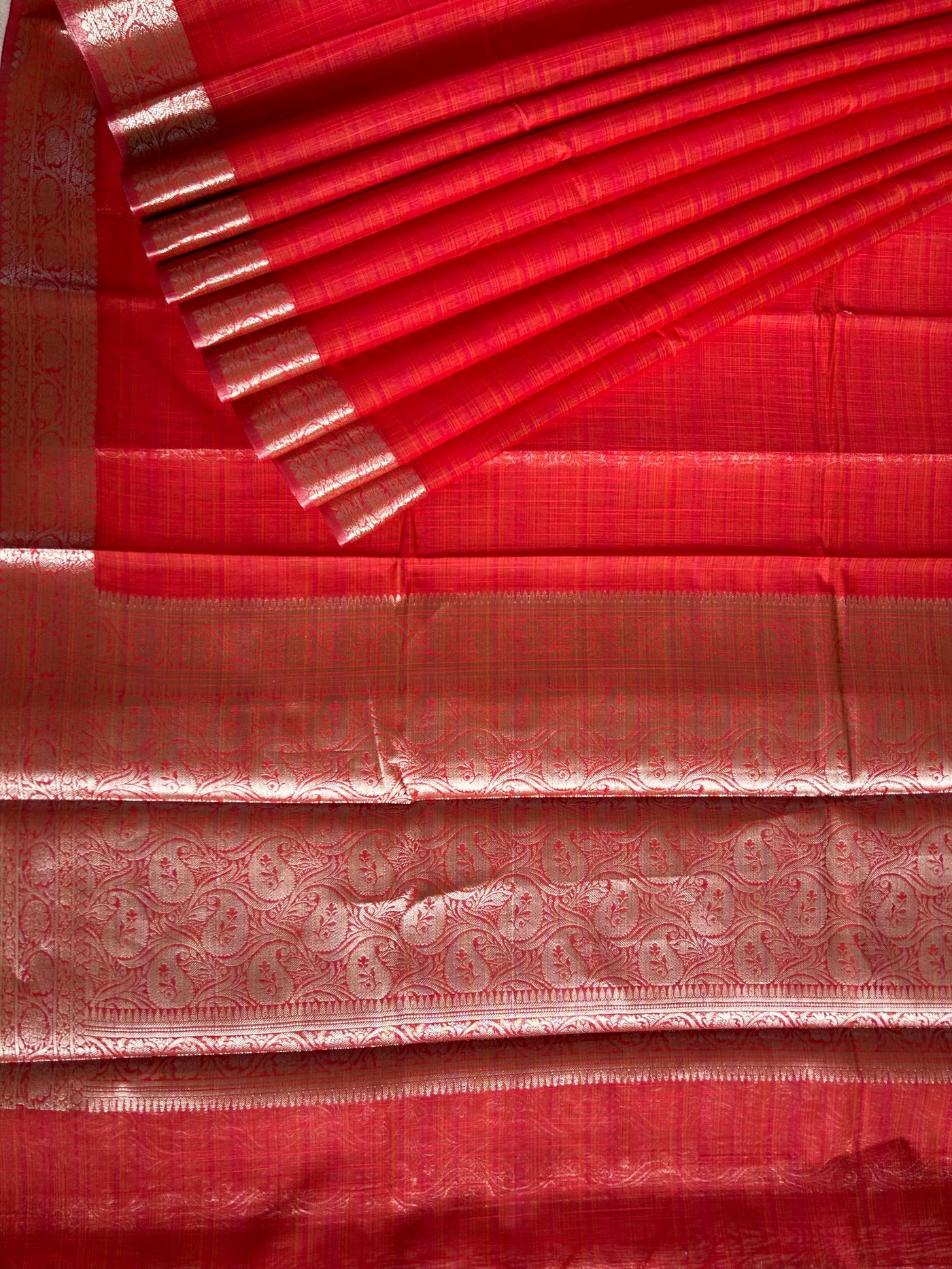 JANAKI :RED, PARTYWEAR BANARASI SILK- LINEN SLUB SAREE.