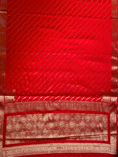 LEHERIYA: RED, WEDDING WEAR BANARASI LEHRIYA SILK SAREE