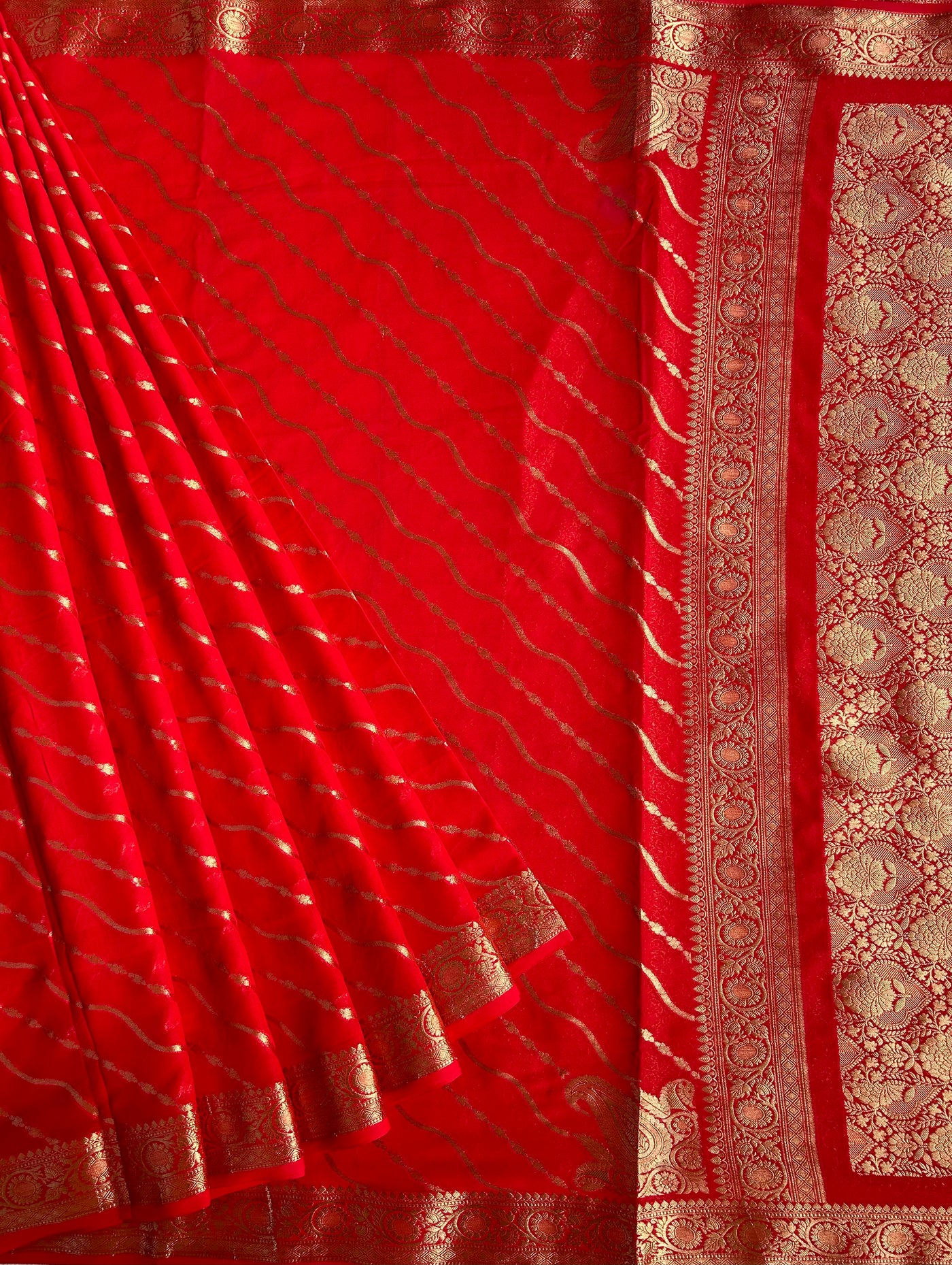 LEHERIYA: RED, WEDDING WEAR BANARASI LEHRIYA SILK SAREE