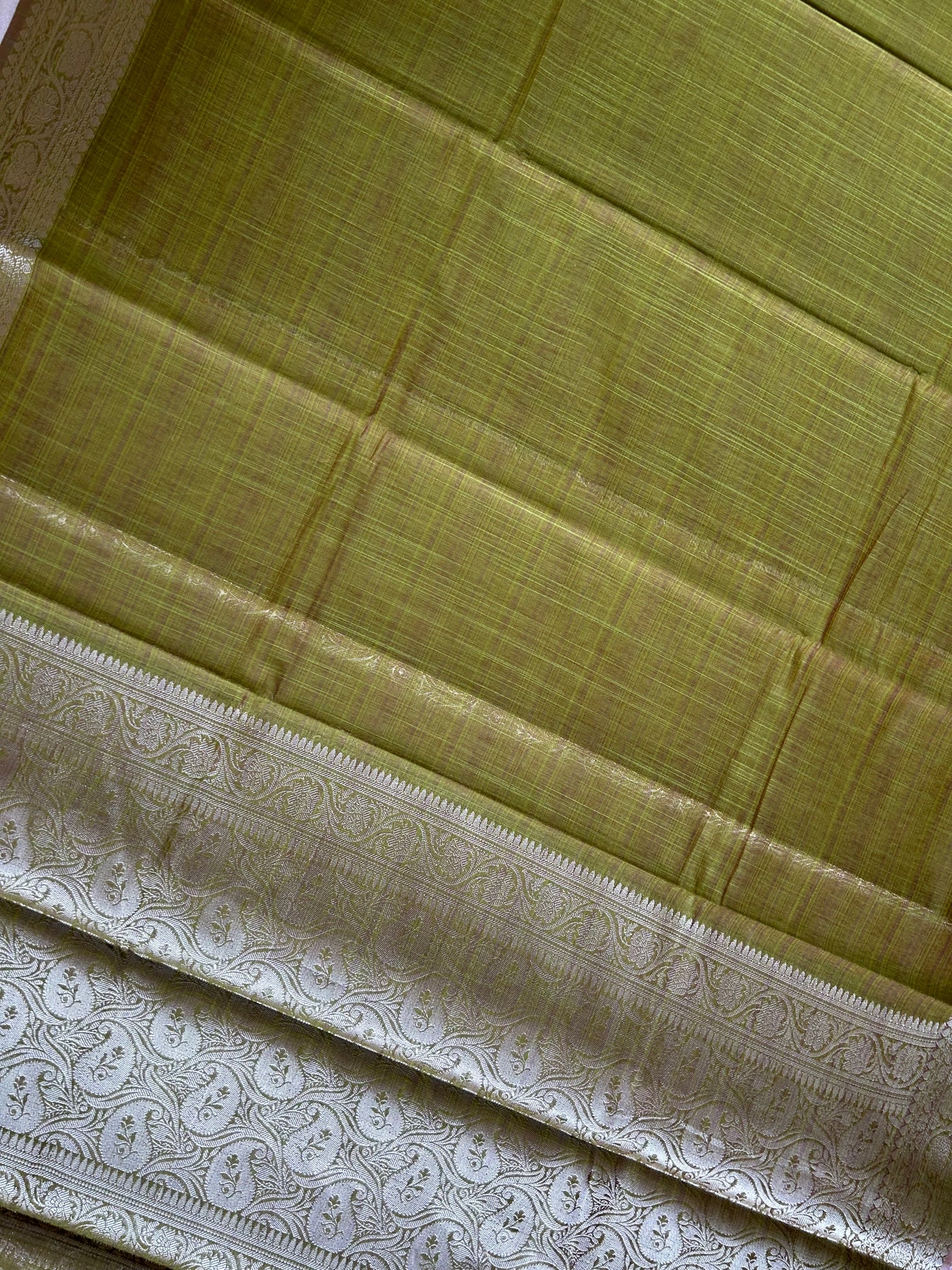 VASUNDHARA :MEHNDI GREEN, PARTYWEAR BANARASI SILK- LINEN SLUB SAREE. (Copy)