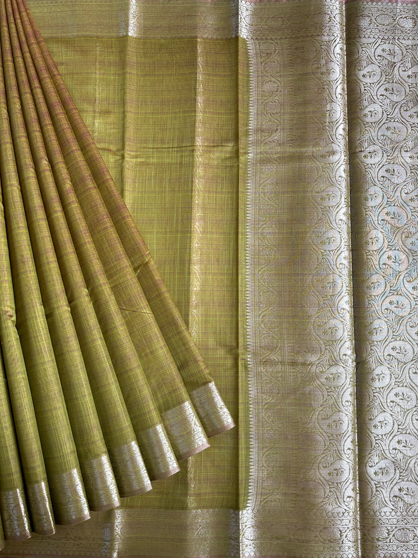 VASUNDHARA :MEHNDI GREEN, PARTYWEAR BANARASI SILK- LINEN SLUB SAREE. (Copy)