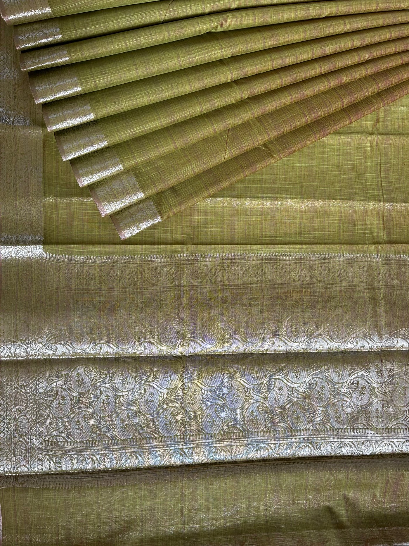 VASUNDHARA :MEHNDI GREEN, PARTYWEAR BANARASI SILK- LINEN SLUB SAREE. (Copy)