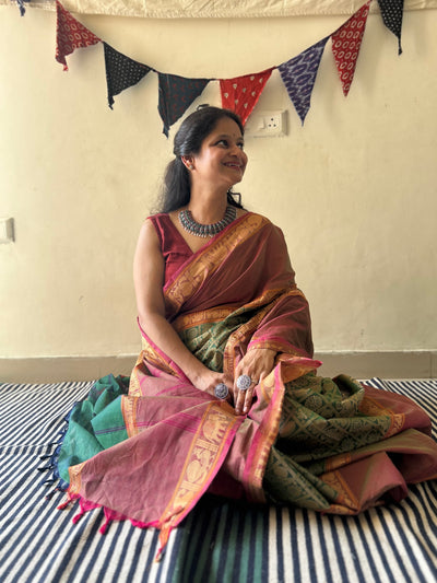 HARIYALI:GREEN, PURE KANCHIPURAM COTTON SAREE WITH JACQUARD WEAVING.